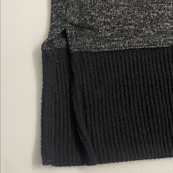 Harve Benard Charcoal and Black Cowl Neck Top Side Slits Sz M - Picture 5 of 11